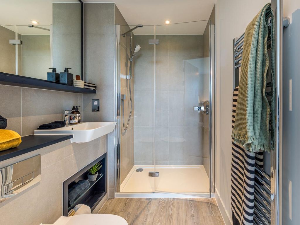 Additional image 6 of 2 bed flat for saleLampton Road, Hounslow TW3