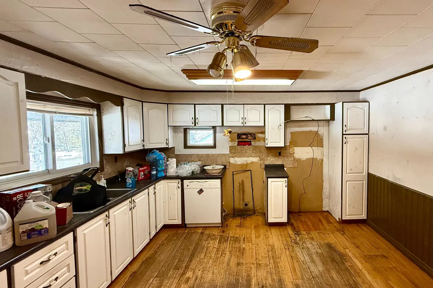 1071 Naismith Road photo 2