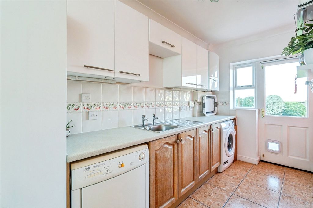 Additional image 18 of 5 bed detached house for saleSpinnaker Grange, Hayling Island, Hampshire PO11