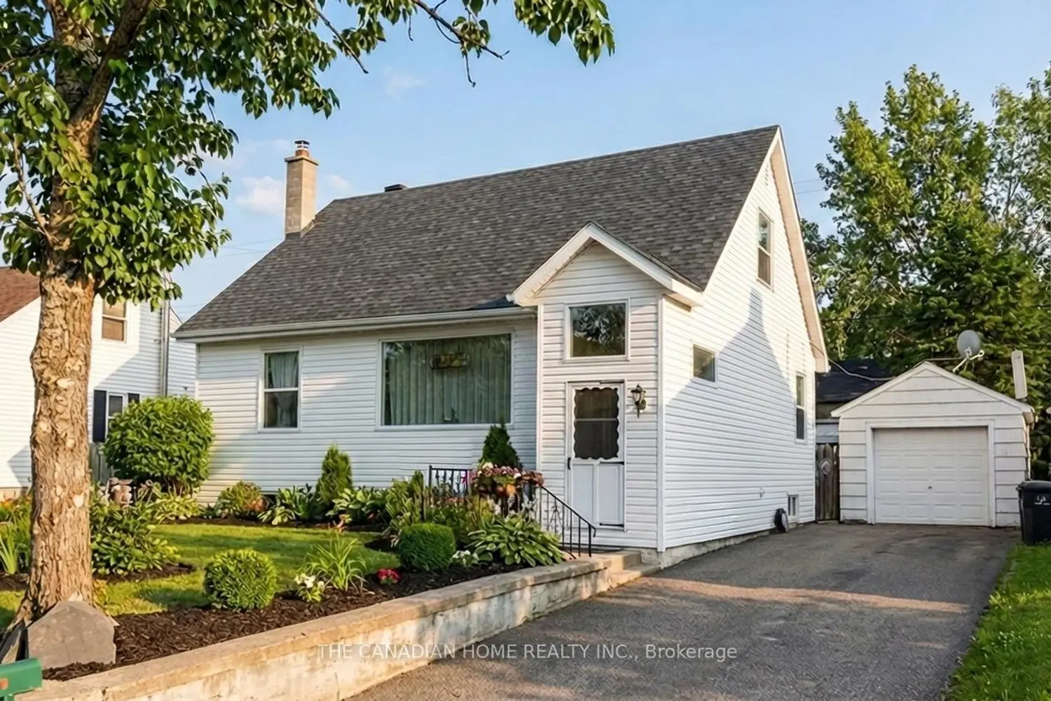 24 Neebig Avenue