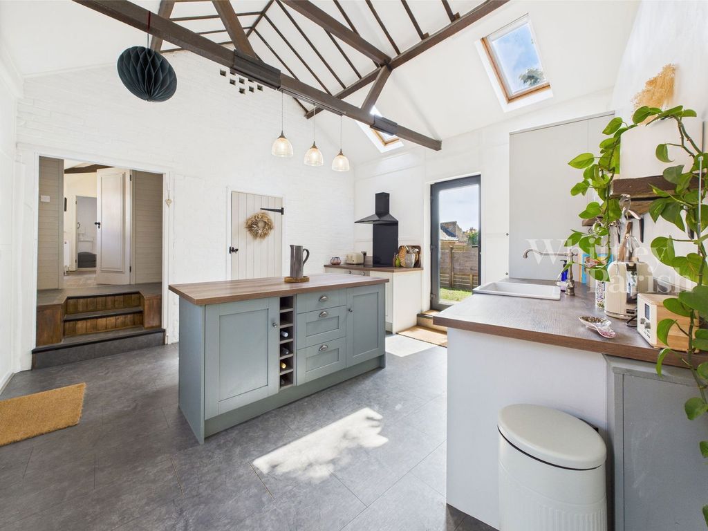 2 bed barn conversion for saleEversons Lane, Harleston IP20 photo 3
