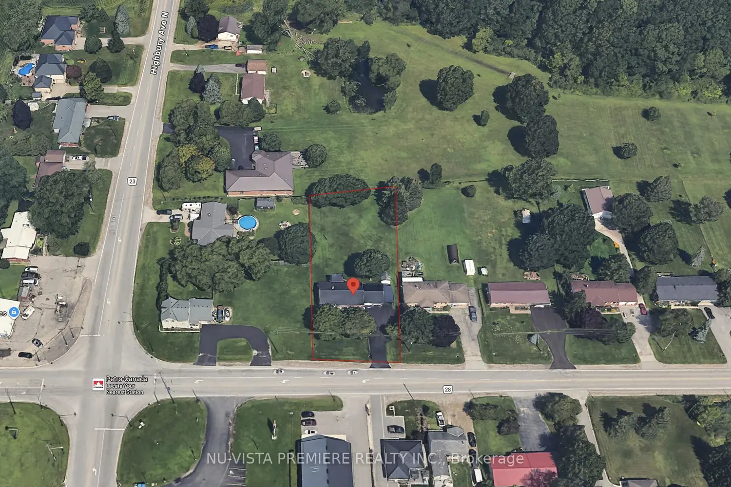 15298 Medway Road photo 2