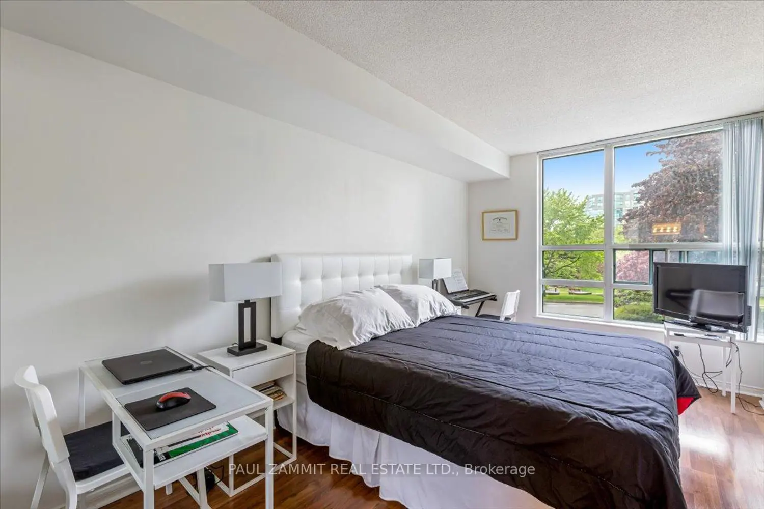 Additional image 12 of 7825 Bayview Avenue 214