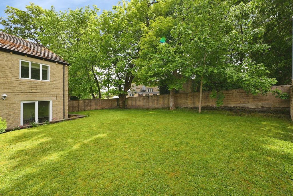 Additional image 29 of 5 bed detached house for saleBroomfield Avenue, Halifax HX3