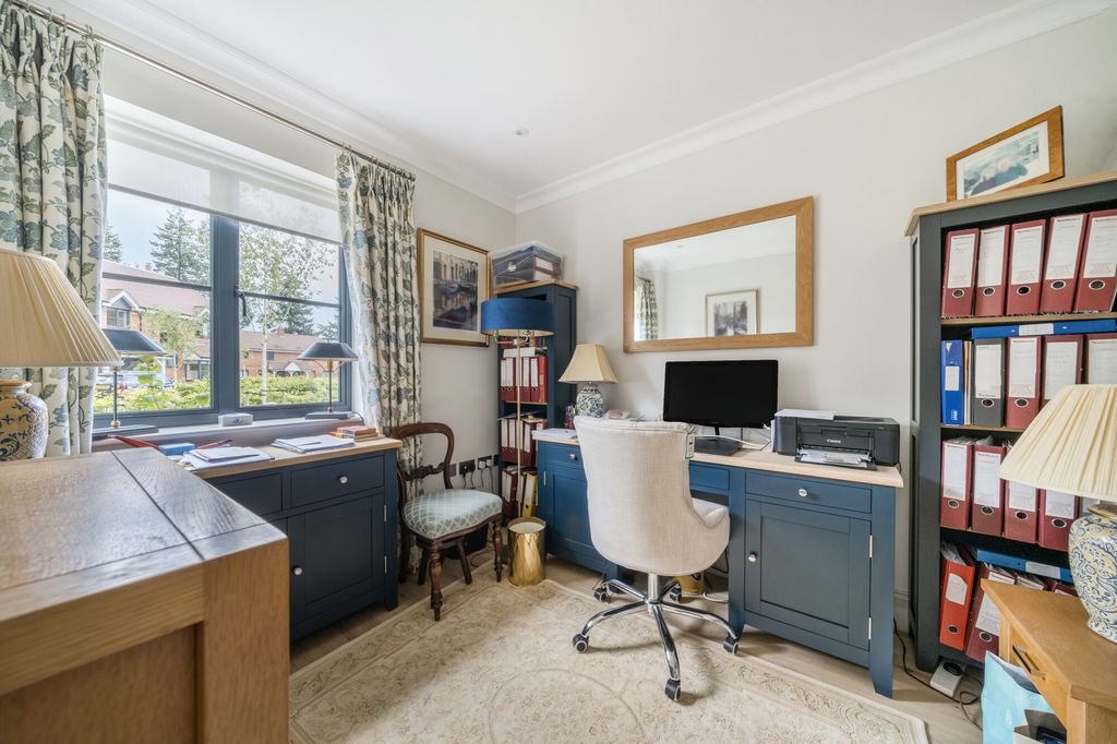 Additional image 12 of 4 bed detached house for saleBaskerville Drive, Hindhead GU26