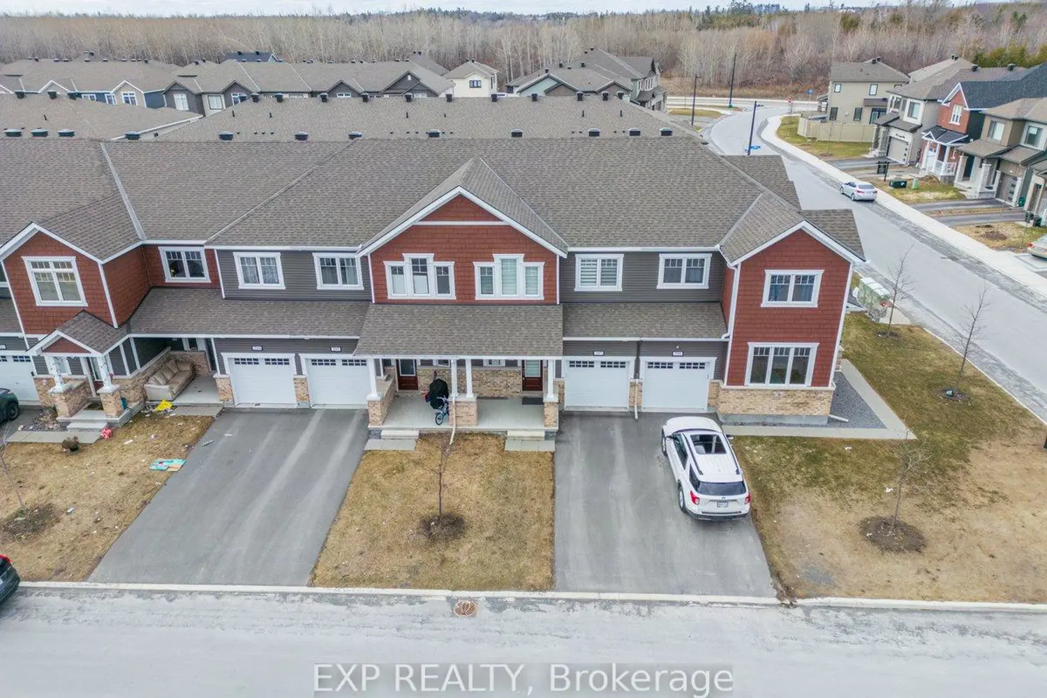 297 Billrian Crescent