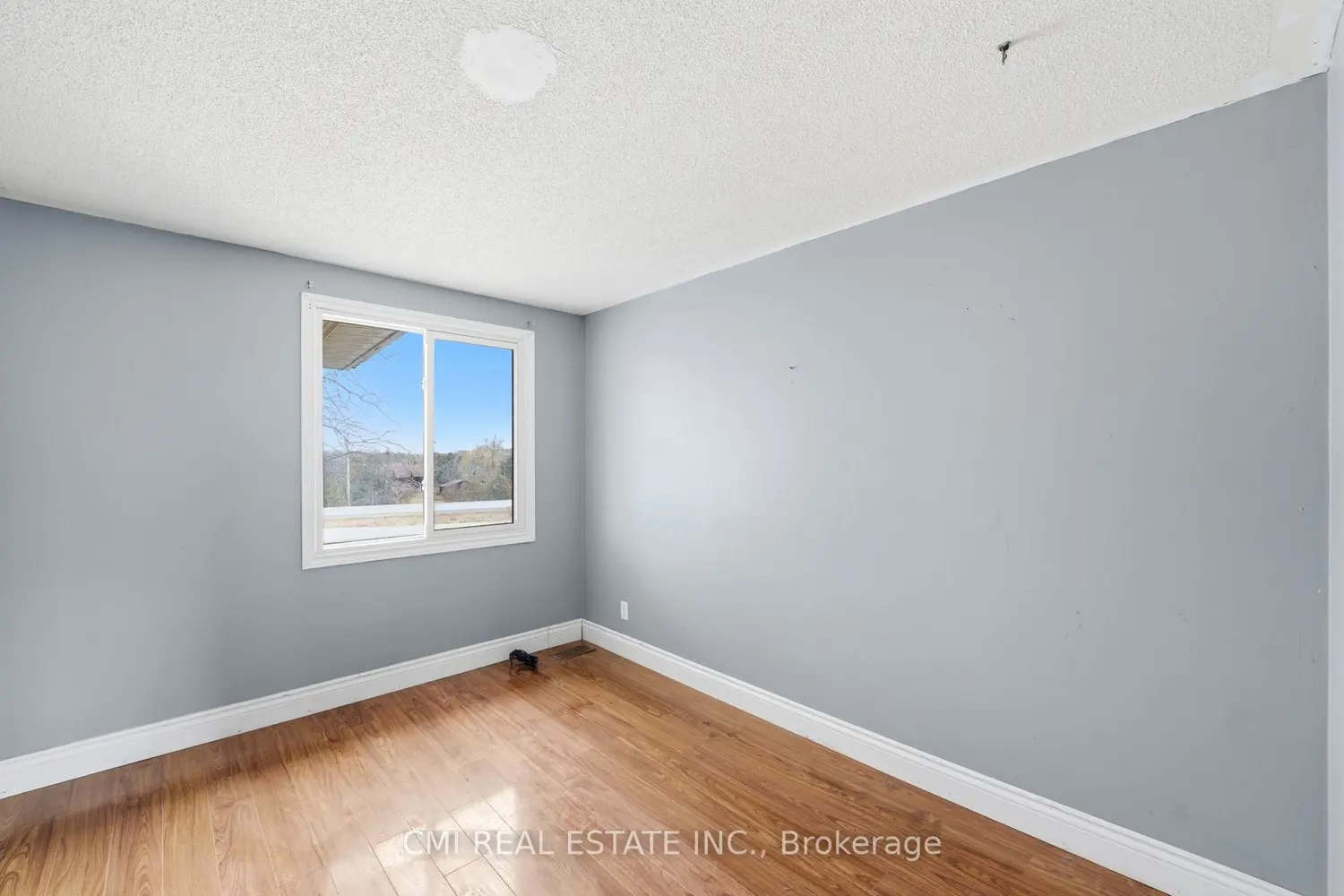 Additional image 10 of 692 Emily Park Road