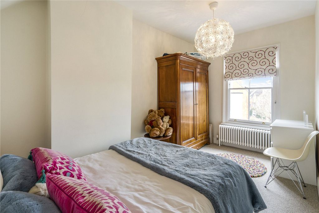 Additional image 22 of 4 bed detached house for saleSt. Andrews Road, Henley-On-Thames, Oxfordshire RG9