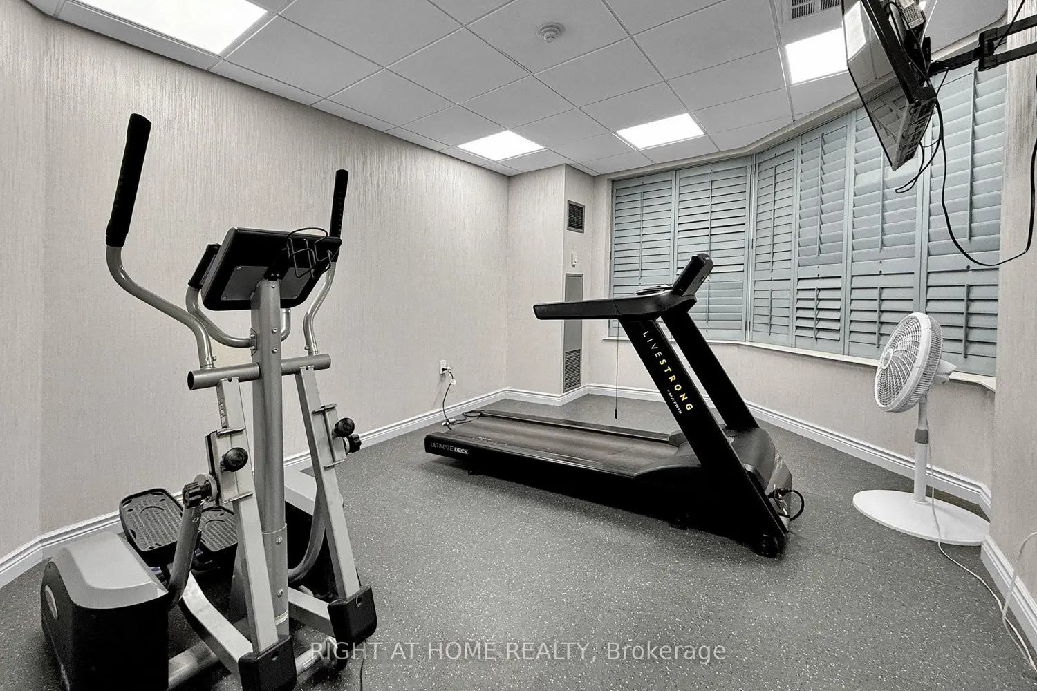 Additional image 18 of 2100 John Street 216