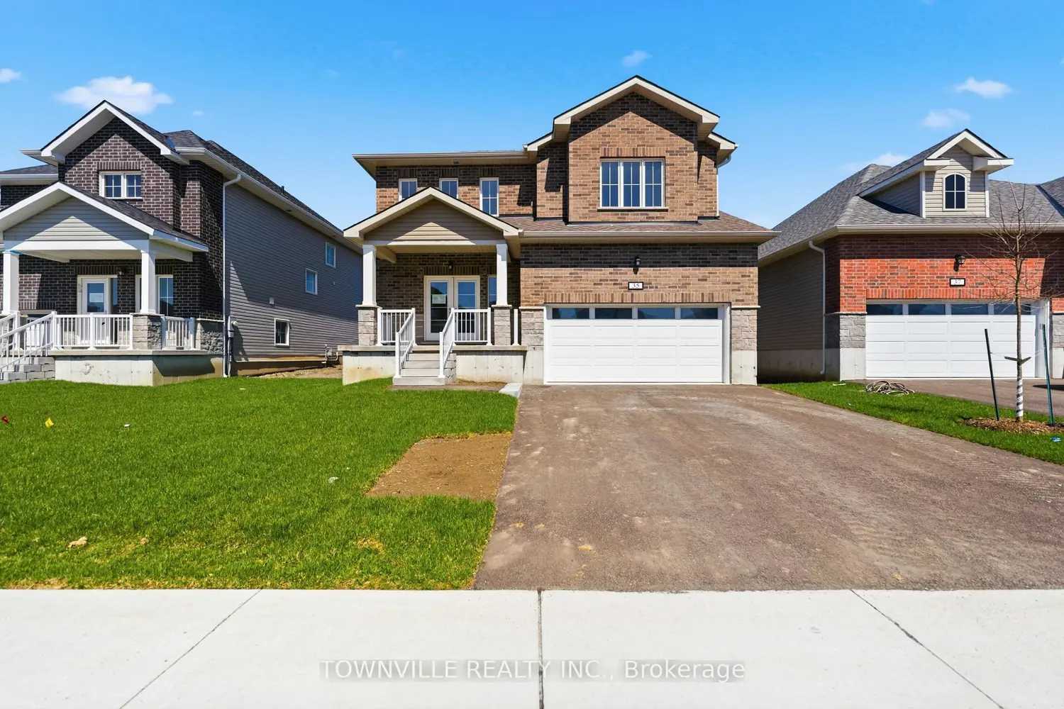 35 Bradden Crescent photo 2