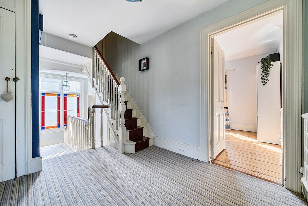 Additional image 15 of 4 bed detached house for saleKnox Road, Havant PO9