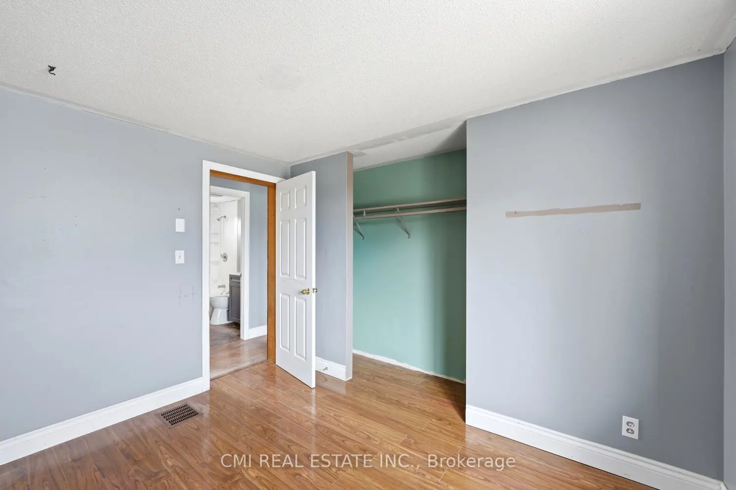 Additional image 11 of 692 Emily Park Road