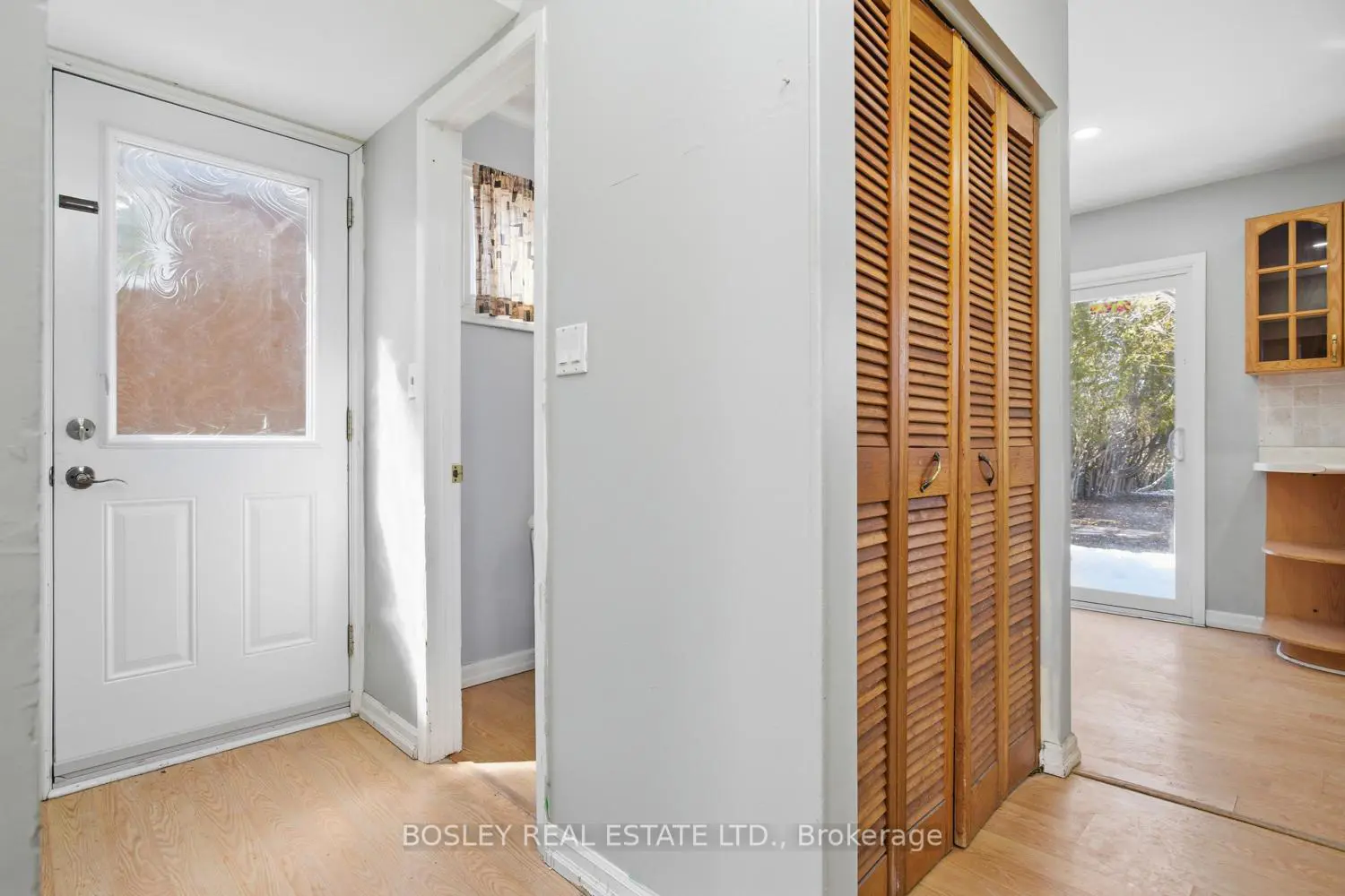32A Crossley Drive photo 4