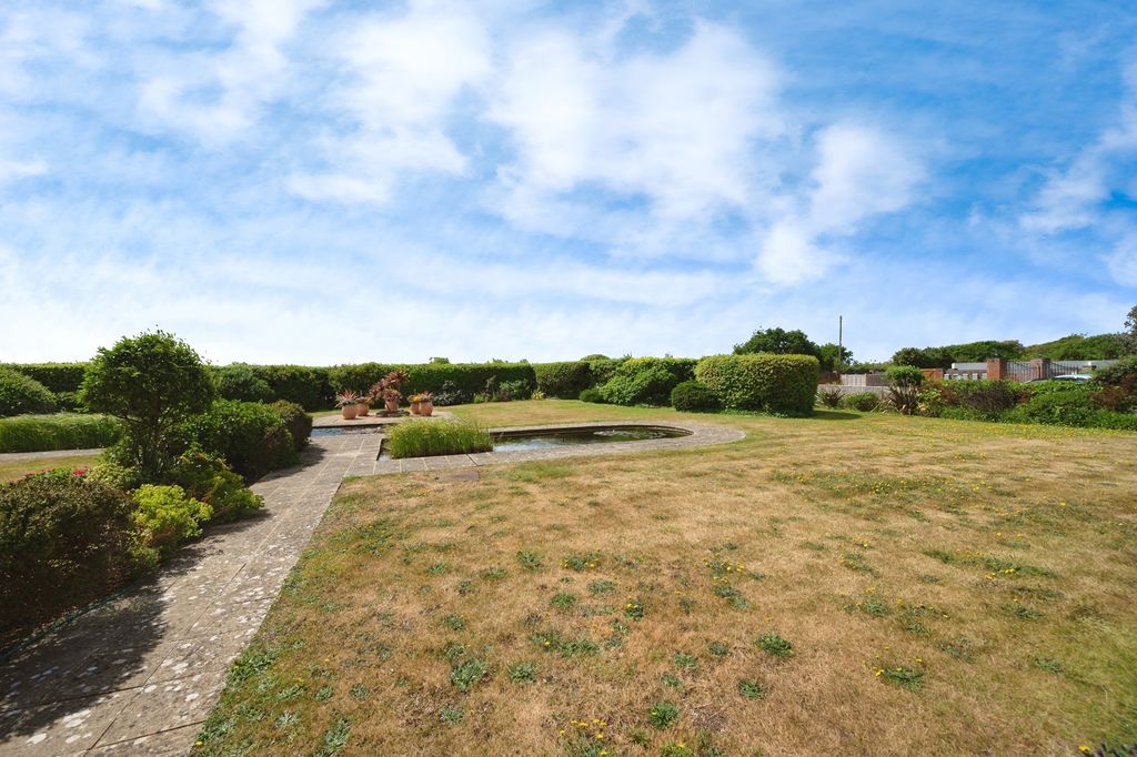 Additional image 10 of 3 bed flat for saleSea Front, Hayling Island, Hampshire PO11