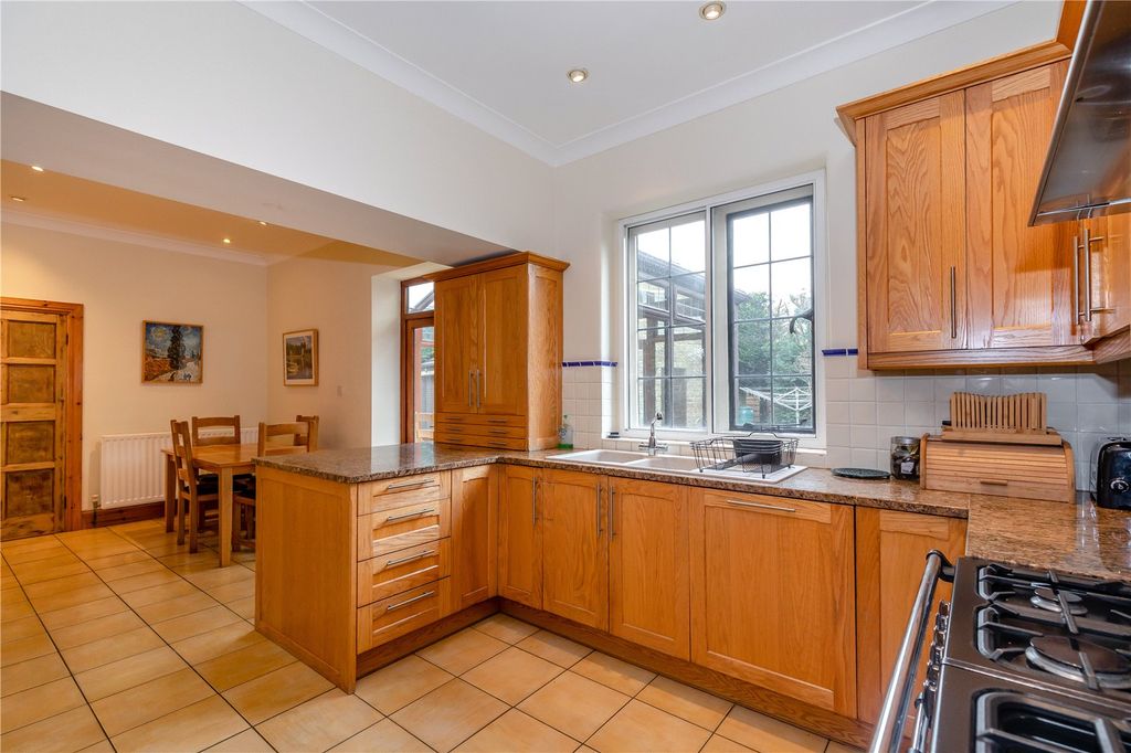 Additional image 9 of 7 bed detached house for saleSlingsby Walk, Harrogate, North Yorkshire HG2