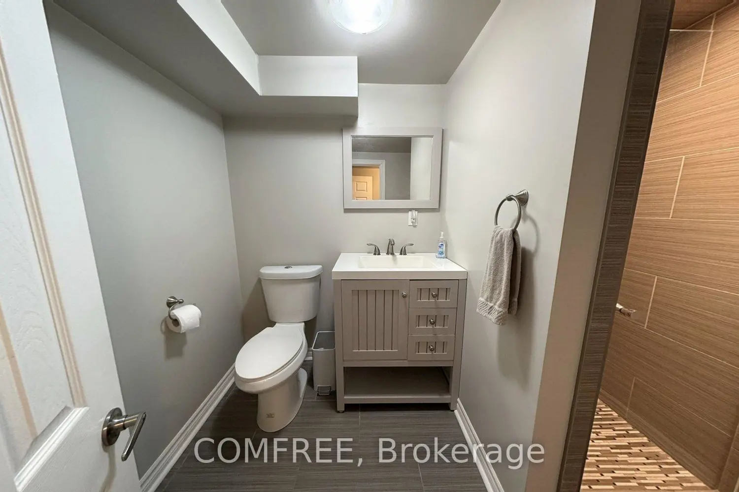 Additional image 19 of 6387 Riall Street