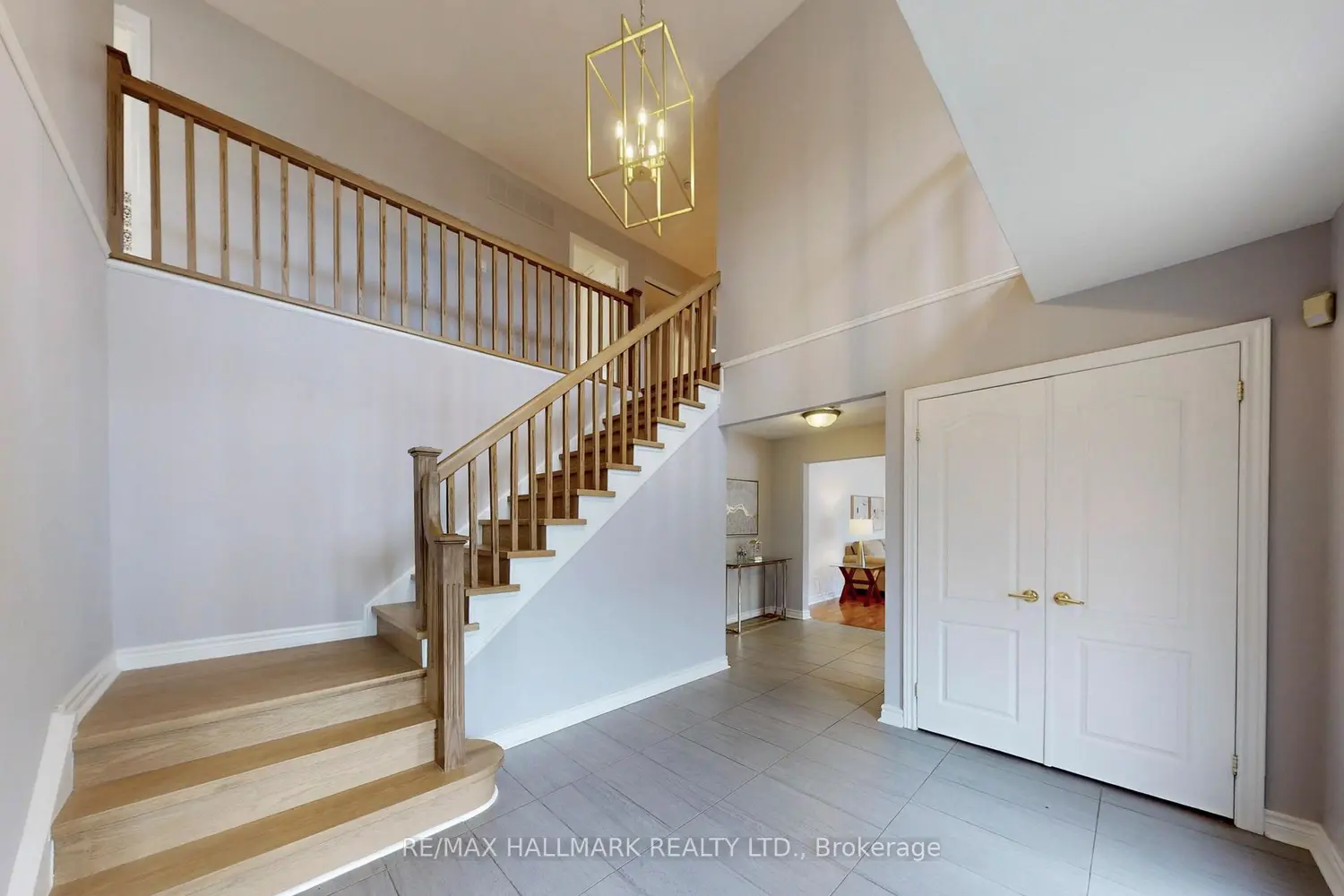 2 Butterfield Drive photo 5