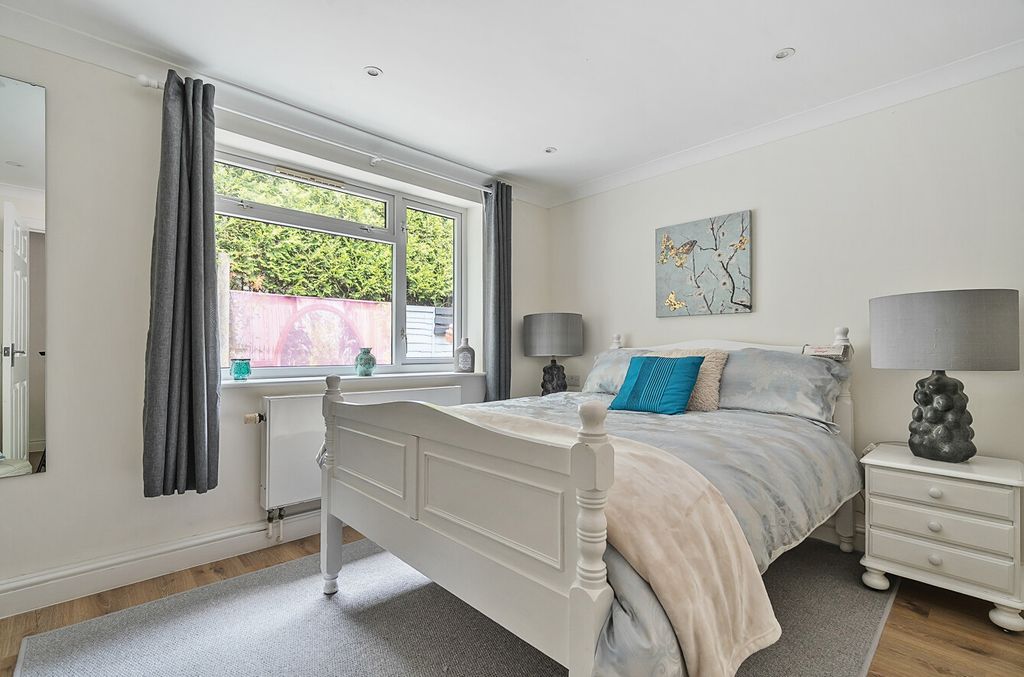 Additional image 15 of 6 bed bungalow for saleHindhead, Surrey GU26