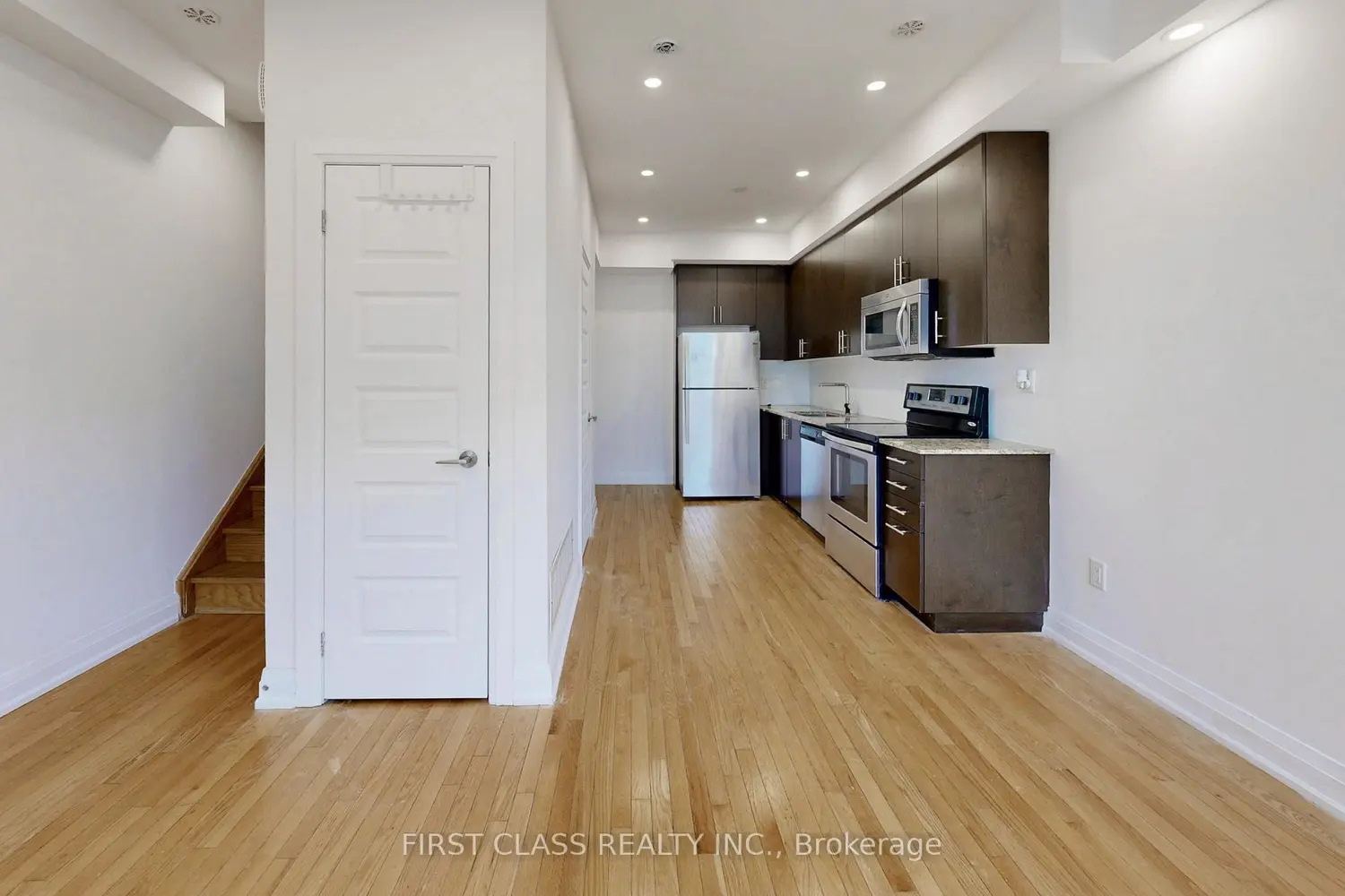 Additional image 10 of 23 Eldora Avenue 79
