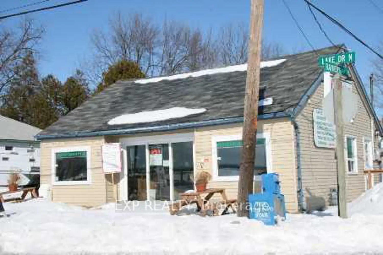 51 Lake Drive photo 2