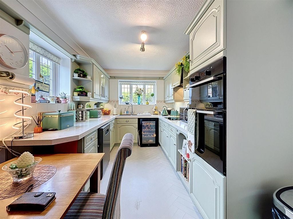 Additional image 8 of 4 bed detached house for saleCheyne Garth, Hornsea HU18