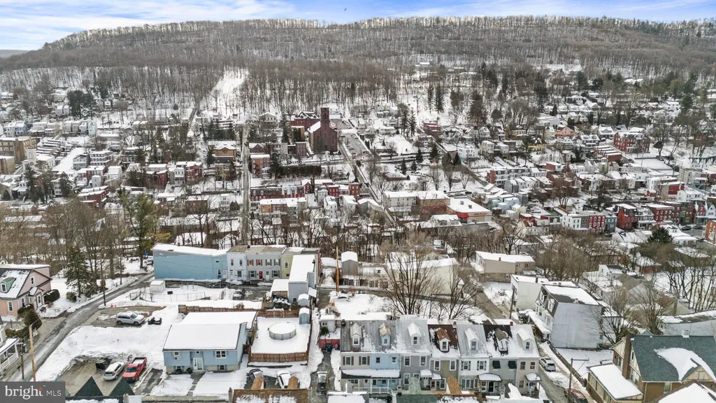 Additional image 13 of 817 Grant Street, Pottsville, PA 17901
