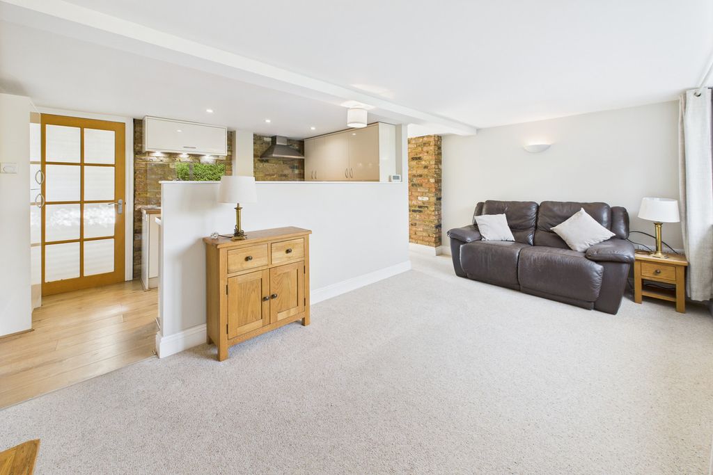 Additional image 24 of 6 bed detached house for saleAstley Road, Hemel Hempstead HP1