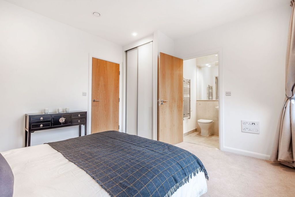 Additional image 6 of 3 bed flat for saleCarnegie House, Harrow On The Hill, Harrow HA1