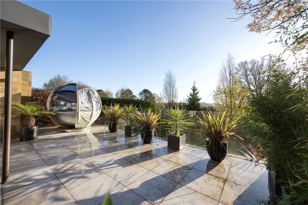 Additional image 19 of 4 bed detached house for saleRossett Green Lane, Harrogate, North Yorkshire HG2