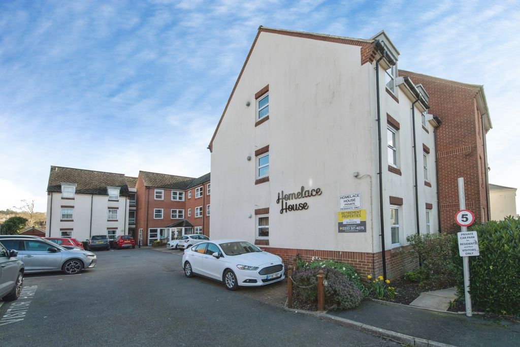 1 bed flat for saleKing Street, Honiton, Devon EX14