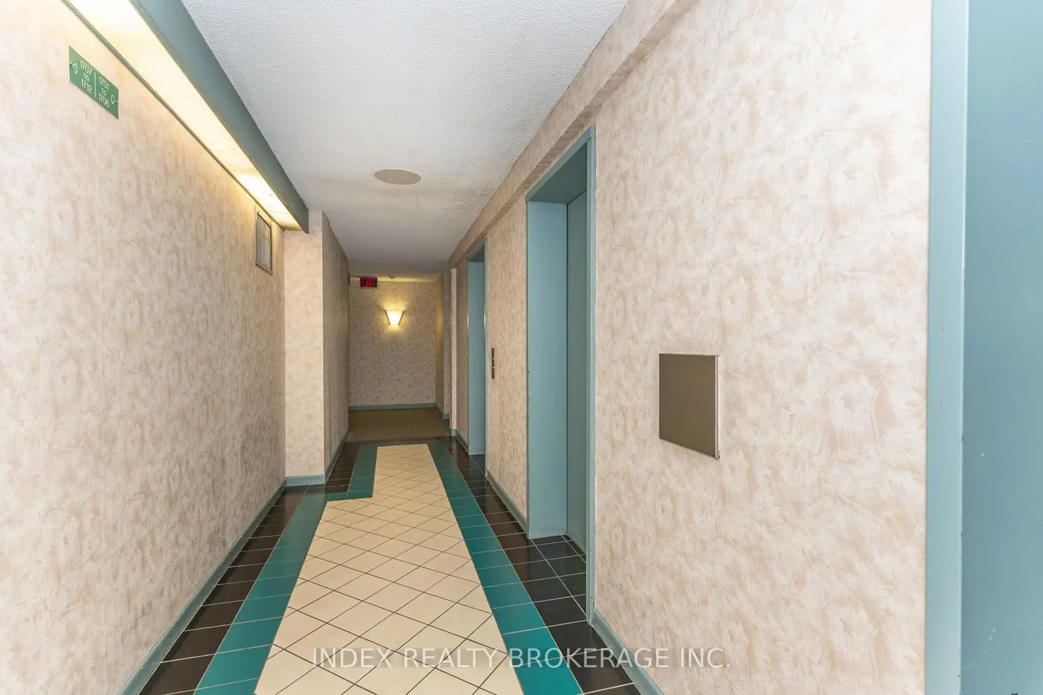 3077 Weston Road 1704 photo 2