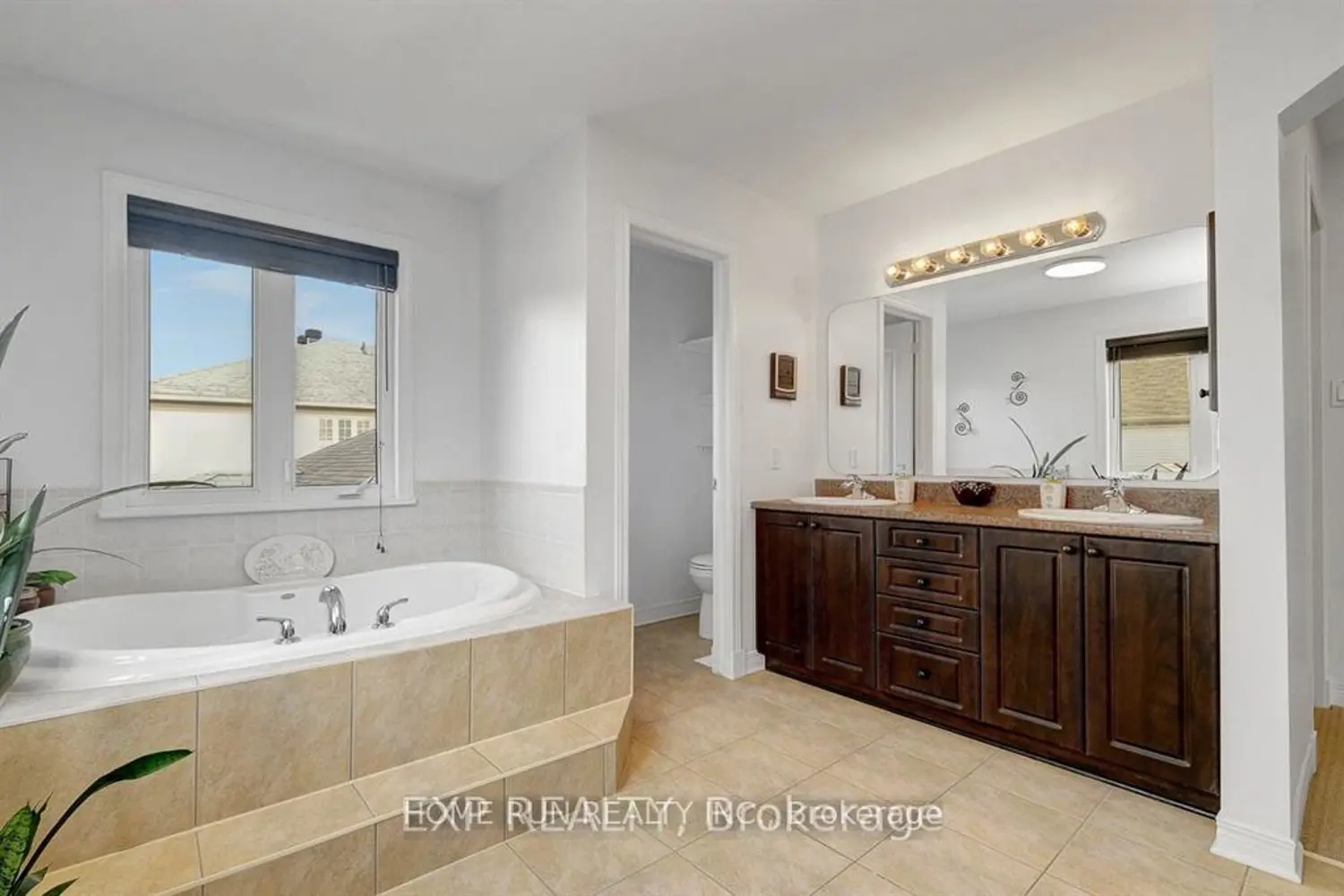 Additional image 10 of 122 Rodeo Drive