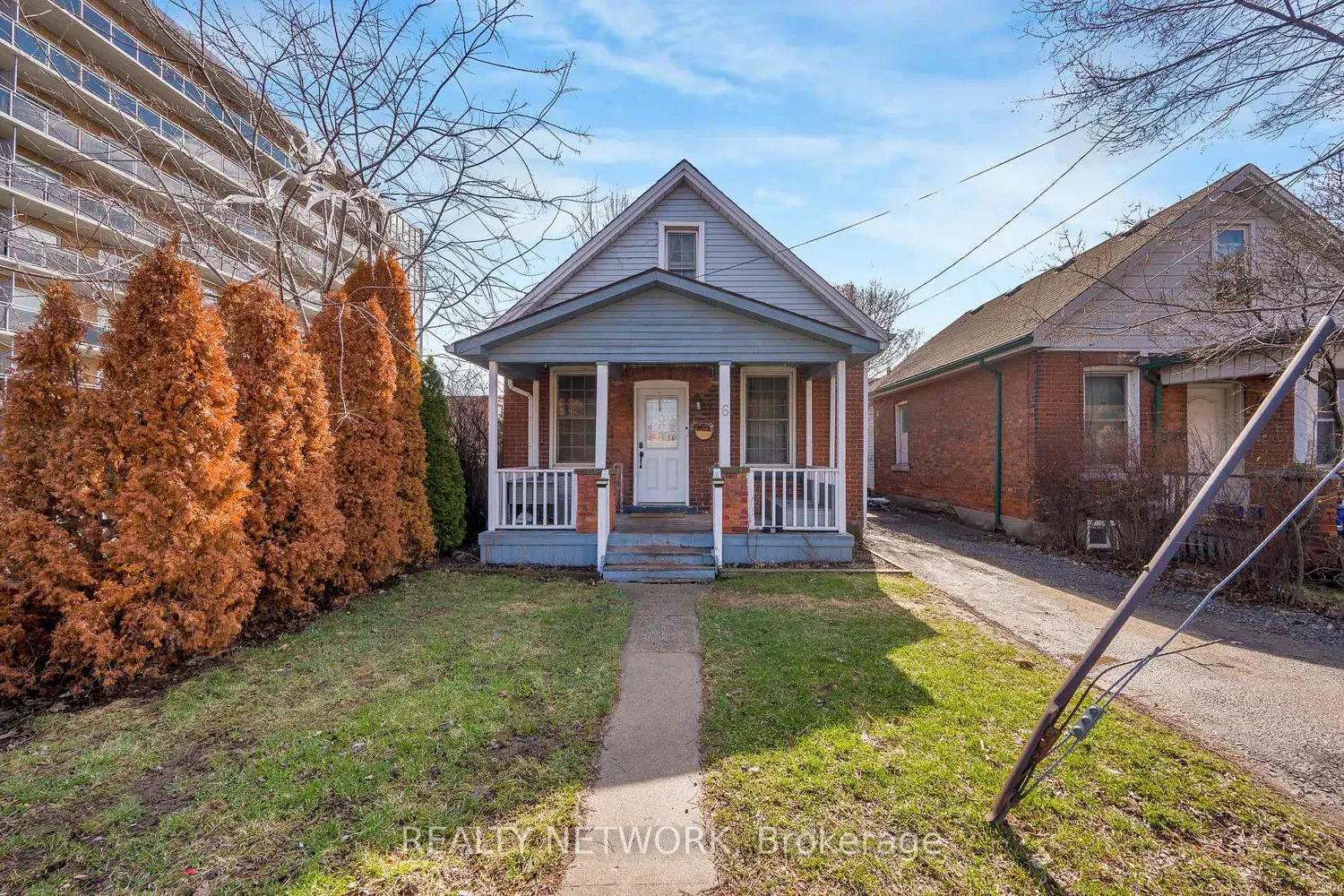 6 Ben Lomond Place
