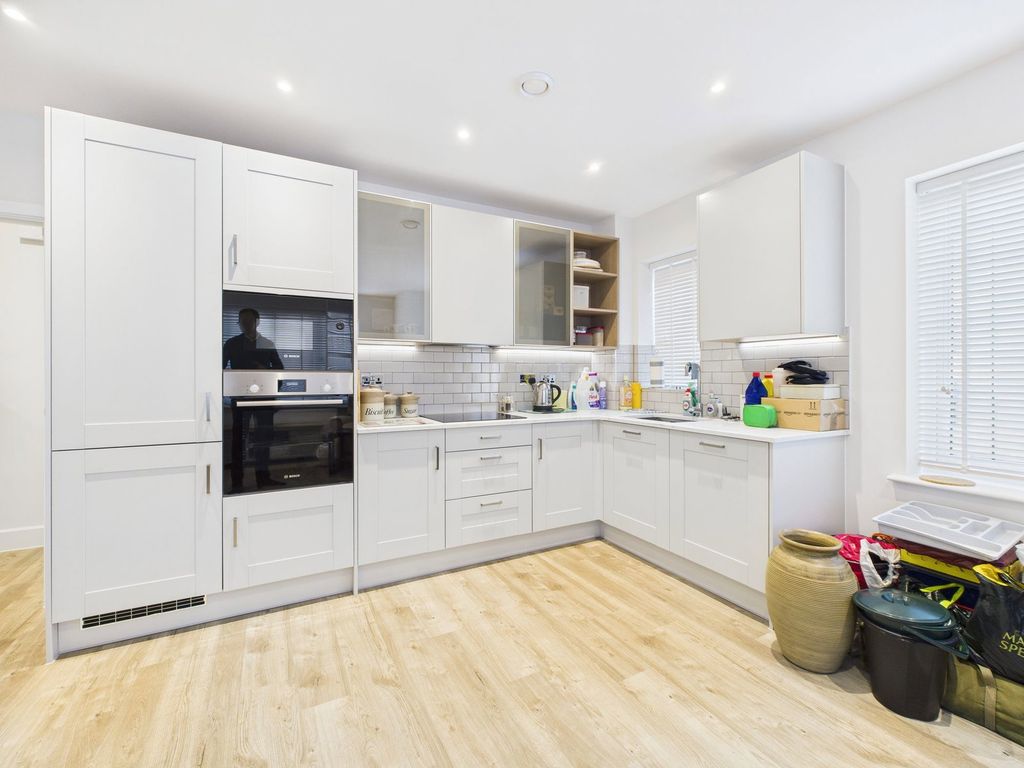 Additional image 3 of 2 bed flat for saleDereham Court The Boulevard, Horsham, West Sussex RH12