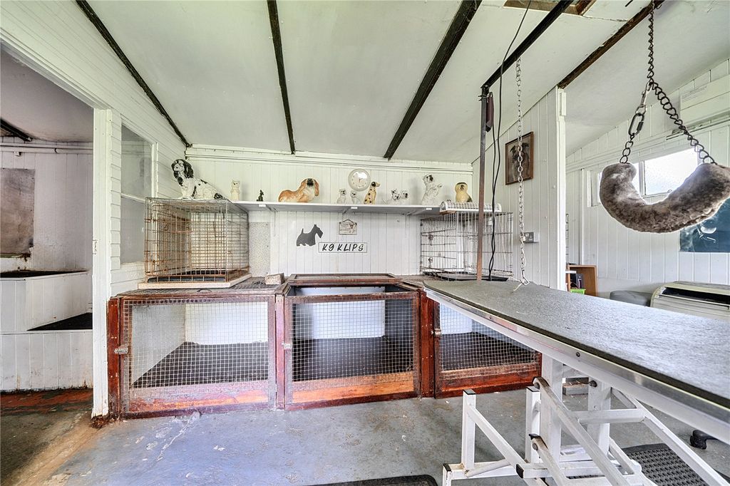 Additional image 23 of 4 bed detached house for saleLondon Road, Hook, Hampshire RG27