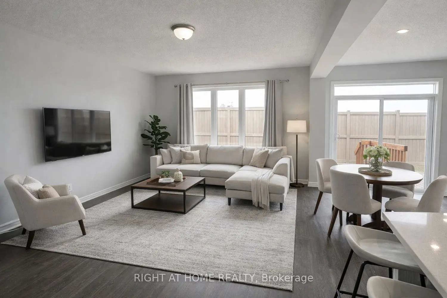 404 Edgevalley Court photo 4