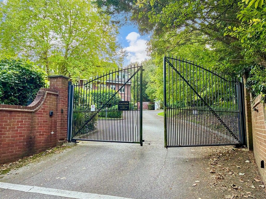 Additional image 10 of 2 bed flat for saleClays Hill, Bramber, Steyning, West Sussex BN44