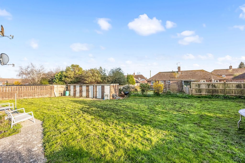 2 bed flat for saleSt. Cuthmans Road, Steyning BN44 photo 4