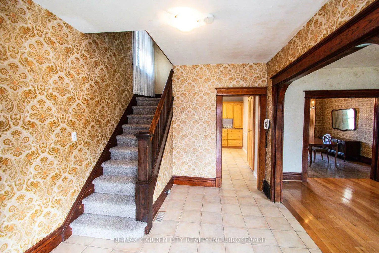 86 Griffith Street photo 4