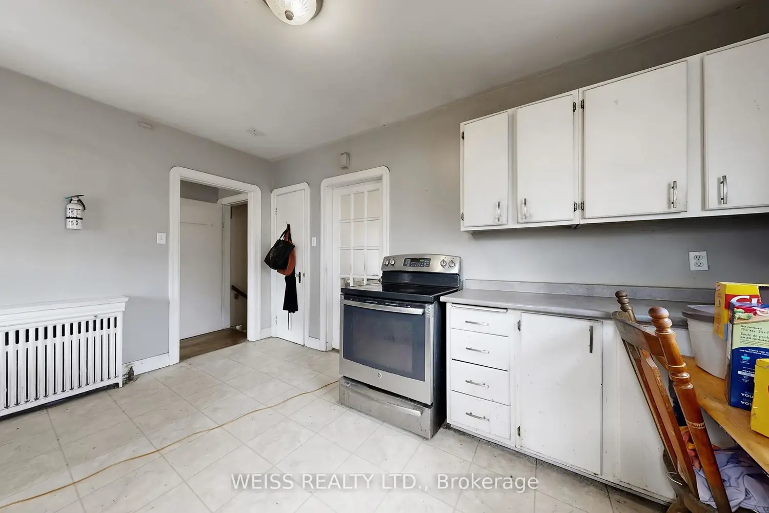 261 Wolsely Street photo 5