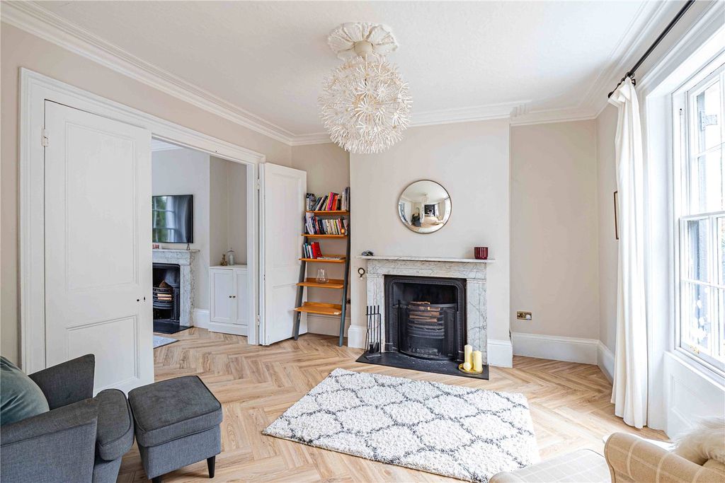 Additional image 2 of 4 bed semi-detached house for saleRoughdown Villas Road, Felden, Hemel Hempstead, Hertfordshire HP3