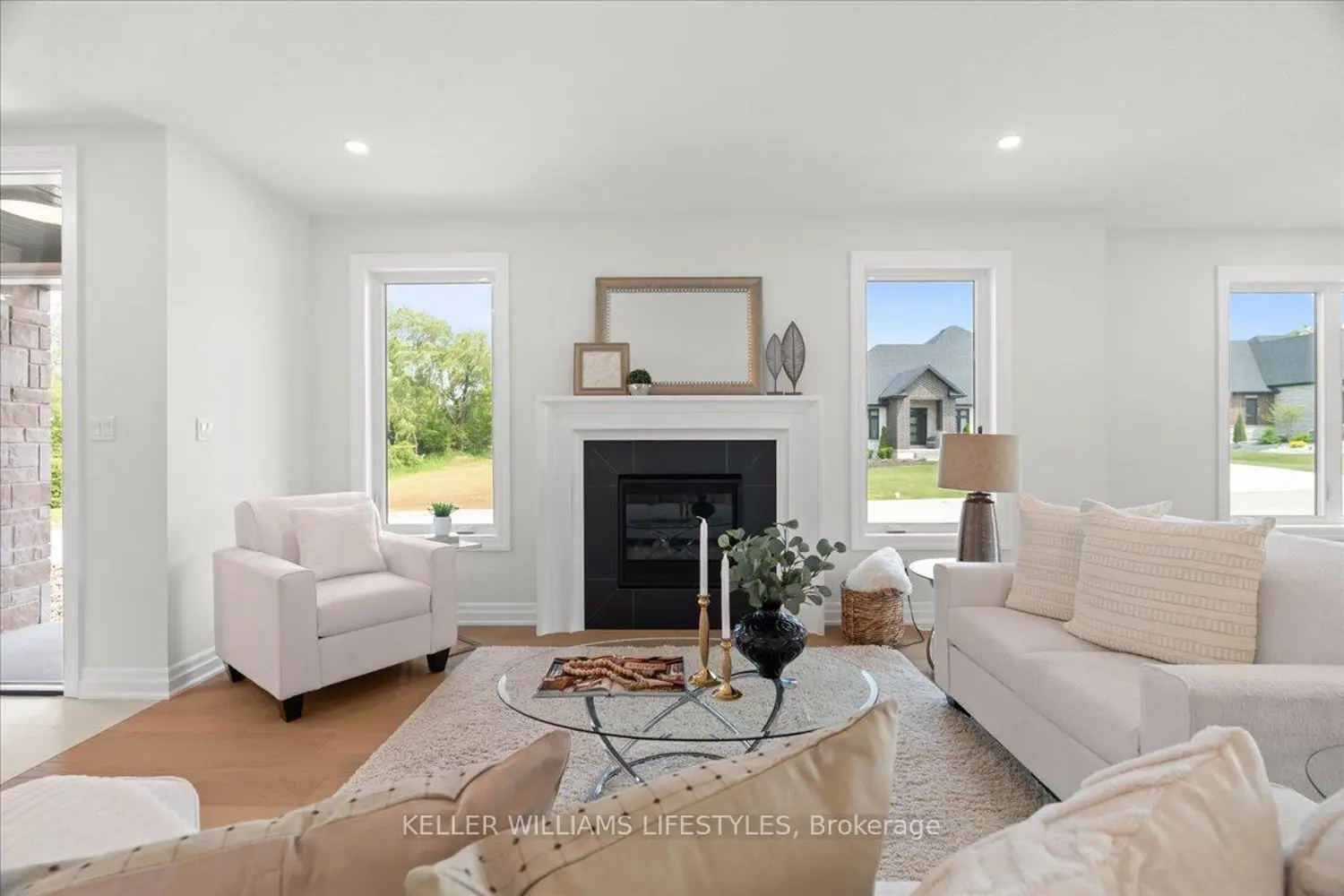 39 East Glen Drive photo 3