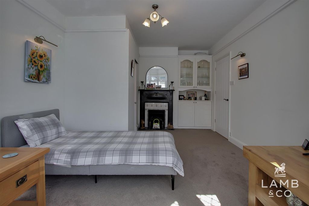 Additional image 23 of 5 bed detached house for saleFronks Road, Dovercourt CO12