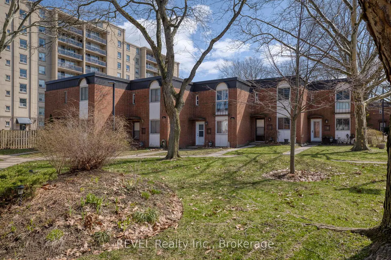 6476 Huggins Street 25 photo 2