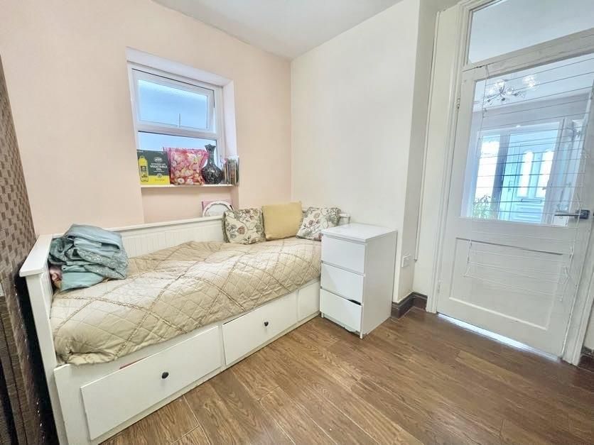 Additional image 16 of 5 bed detached house for saleMinterne Waye, Hayes UB4