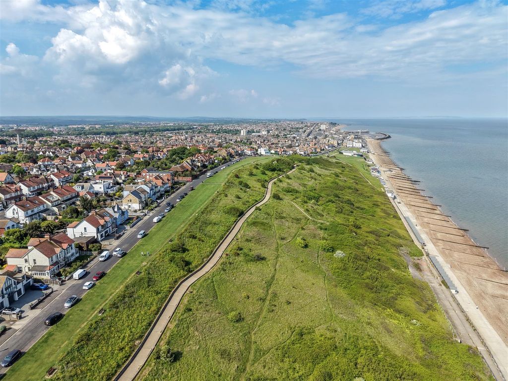 Additional image 61 of 5 bed property for saleBeacon Hill, Herne Bay CT6