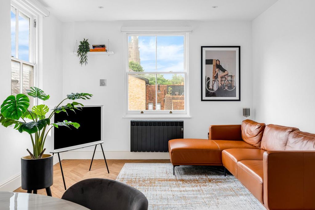 Additional image 10 of 2 bed flat for saleFore Street, Hertford SG14