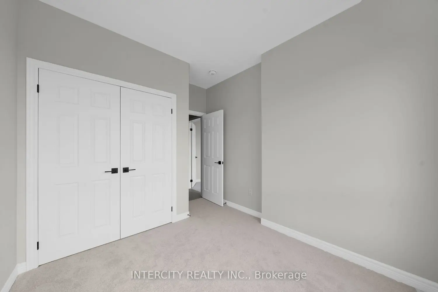 Additional image 18 of 51 Johann Drive