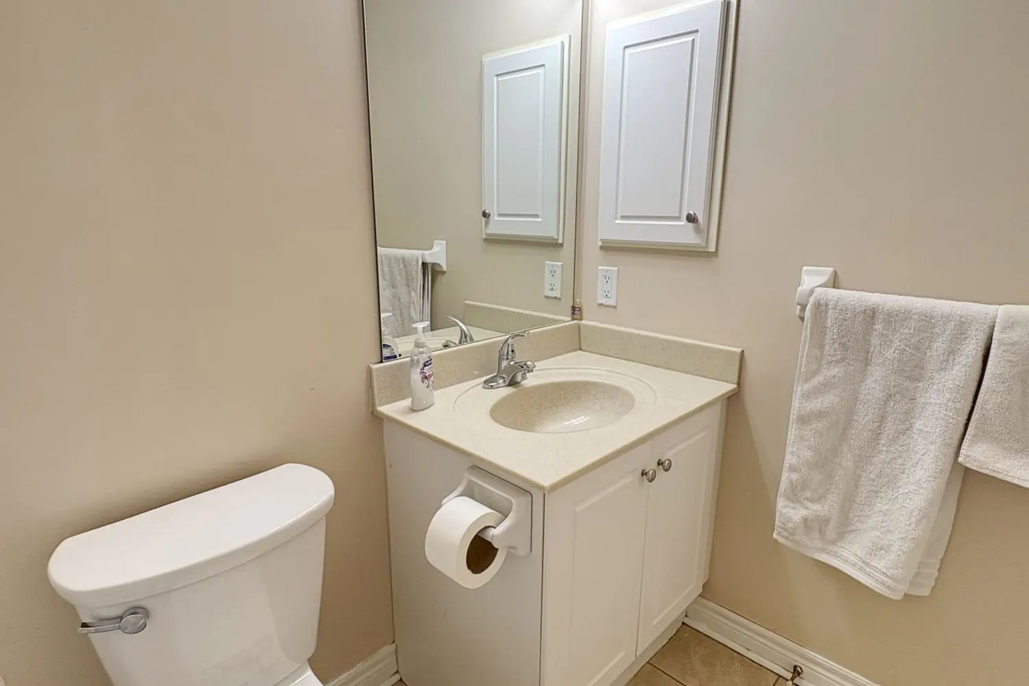 Additional image 18 of 1415 Lawrence Avenue 217