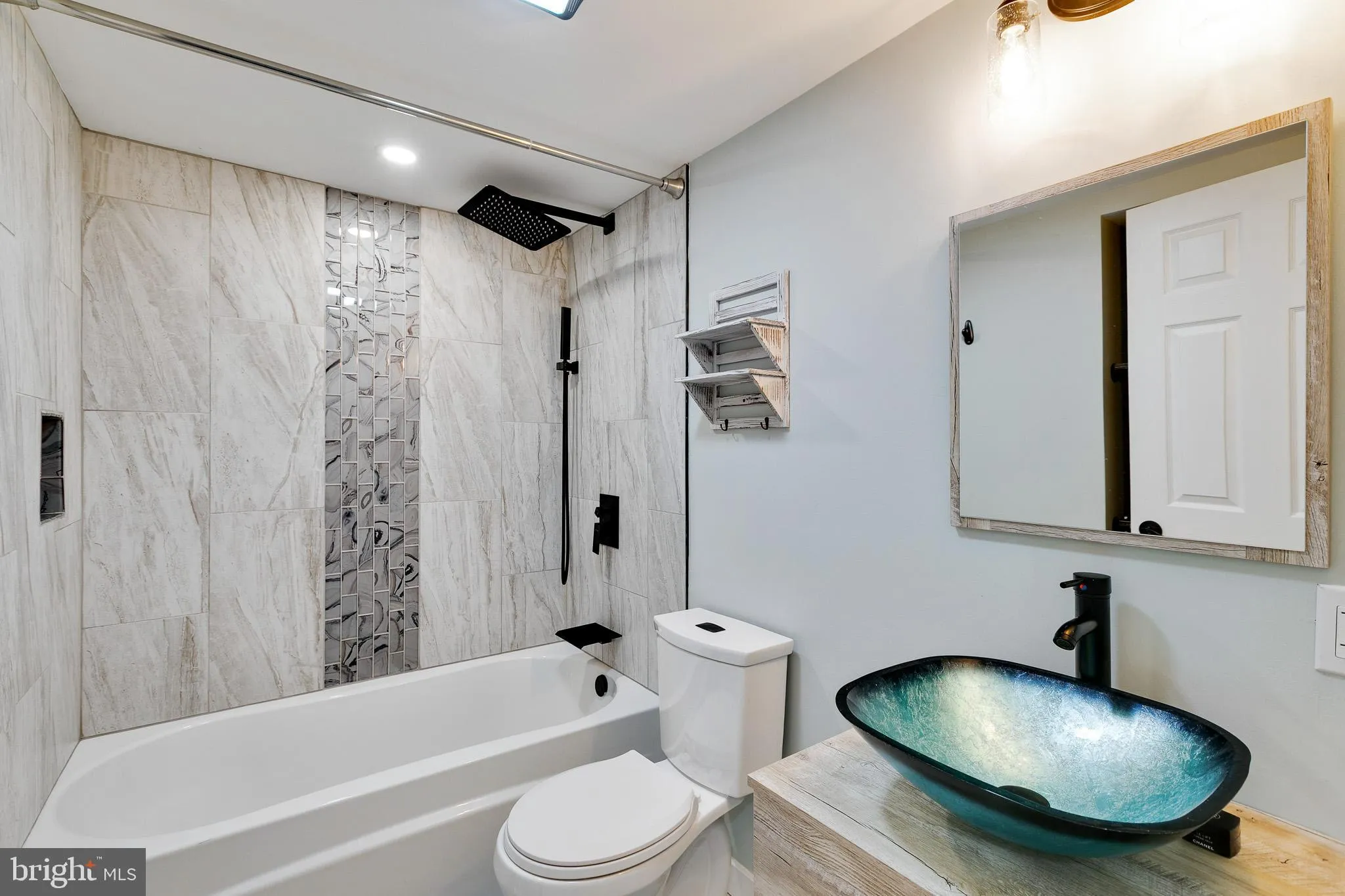 Additional image 59 of 1903 S Warnock Street, Philadelphia, PA 19148